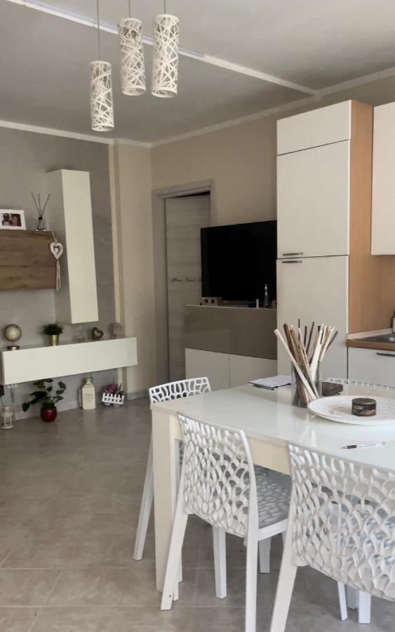 A Due Passi Dal Centro Apartment Ravenna Bagian luar foto