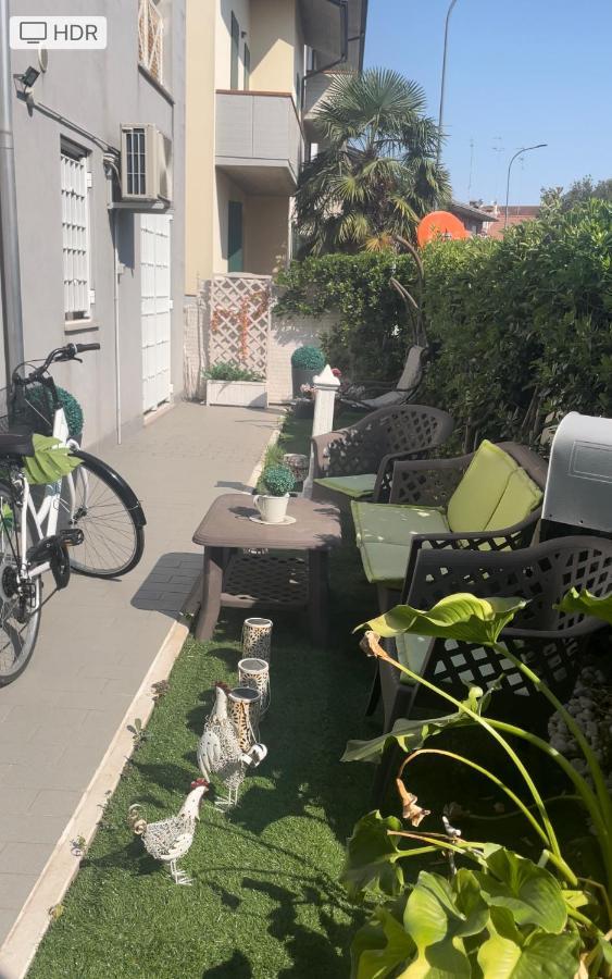 A Due Passi Dal Centro Apartment Ravenna Bagian luar foto